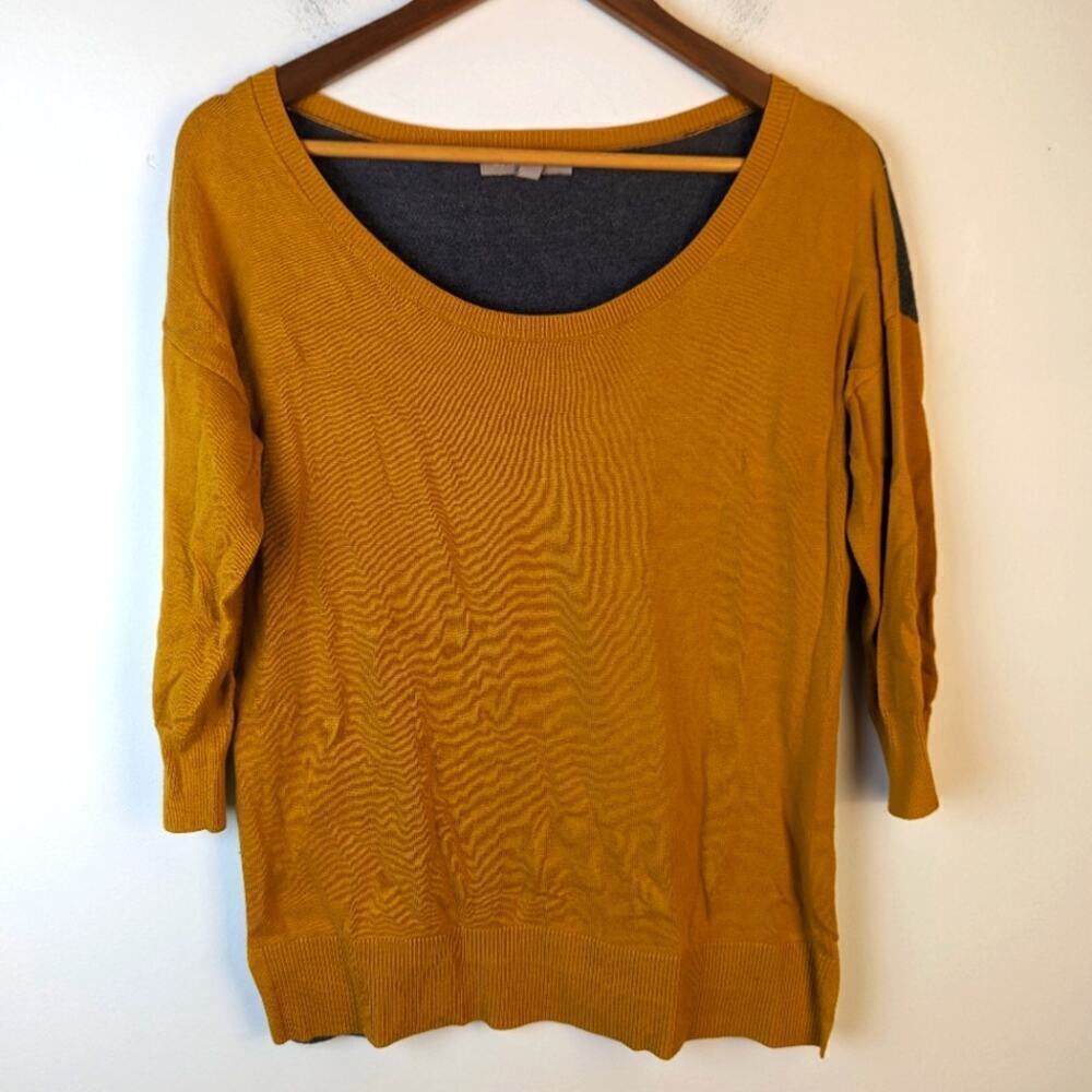 Banana Republic Sweater - XS